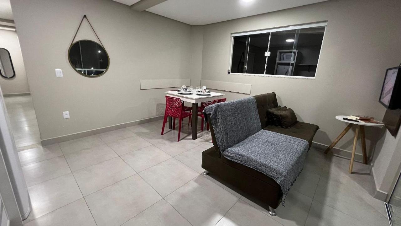 Residencial Tia Dilma Apartment Бомбиняс Екстериор снимка