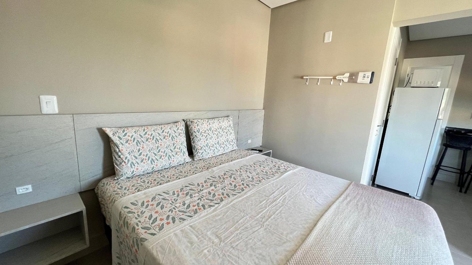 Residencial Tia Dilma Apartment Бомбиняс Екстериор снимка