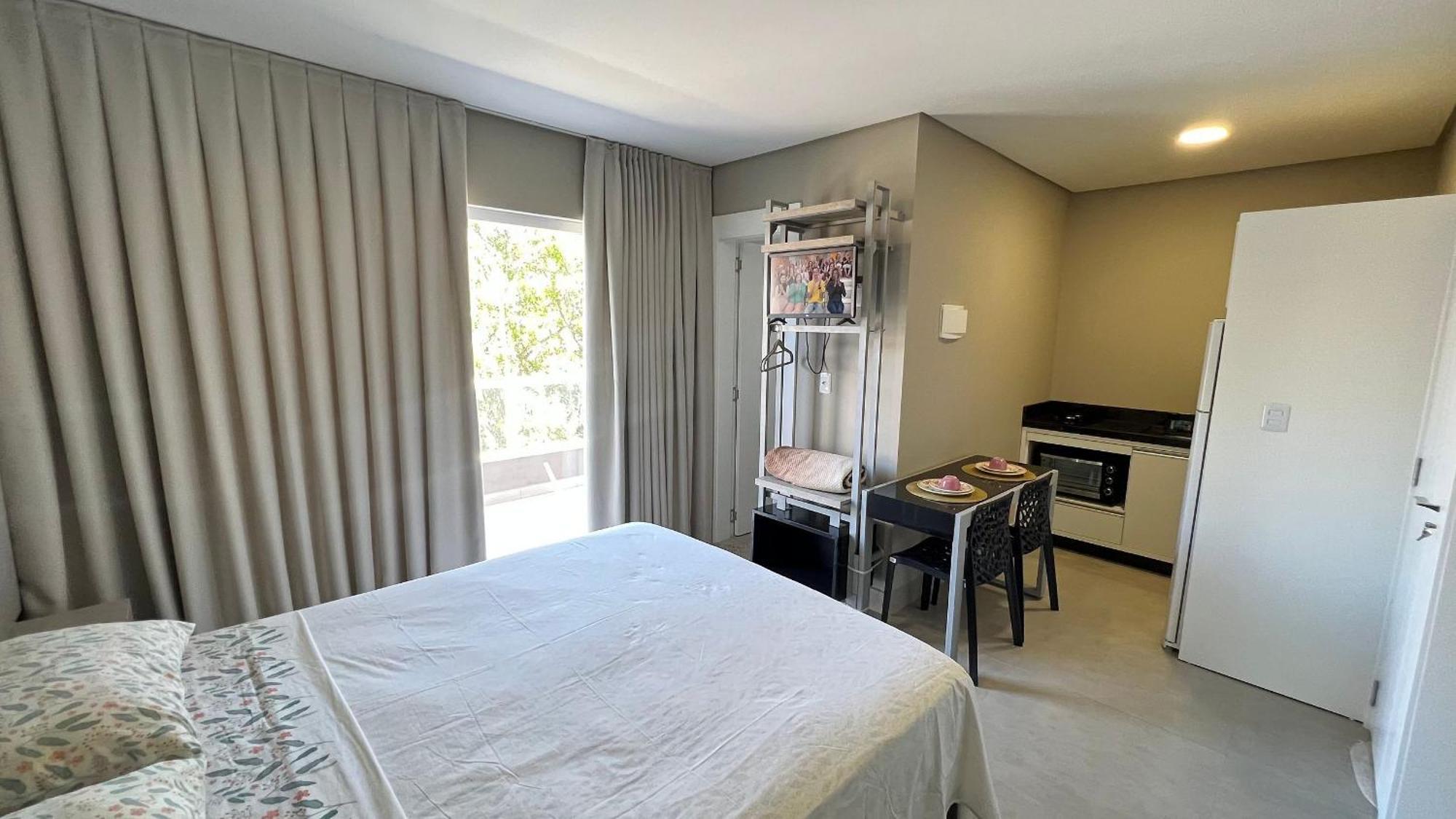 Residencial Tia Dilma Apartment Бомбиняс Екстериор снимка