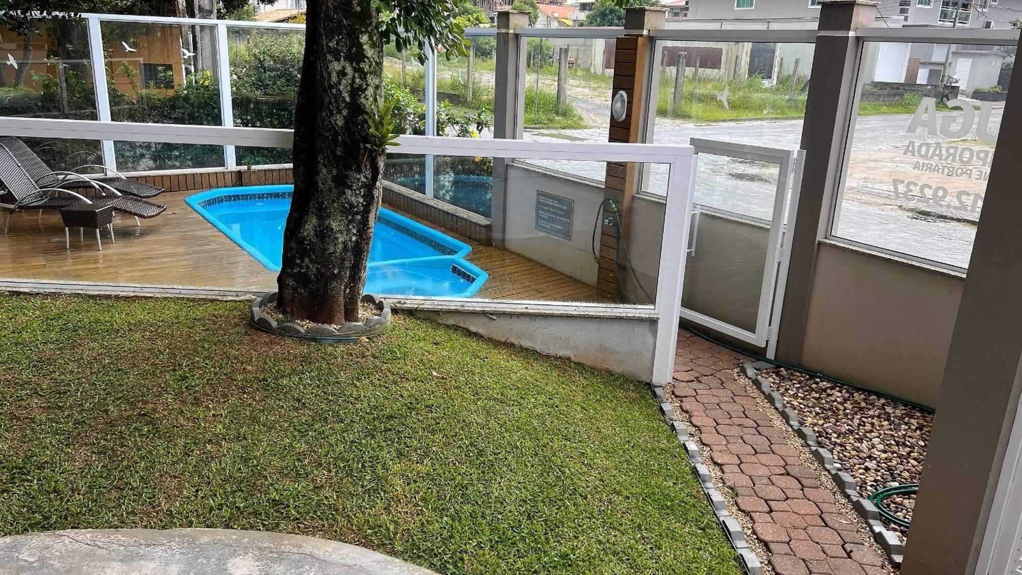 Residencial Tia Dilma Apartment Бомбиняс Екстериор снимка