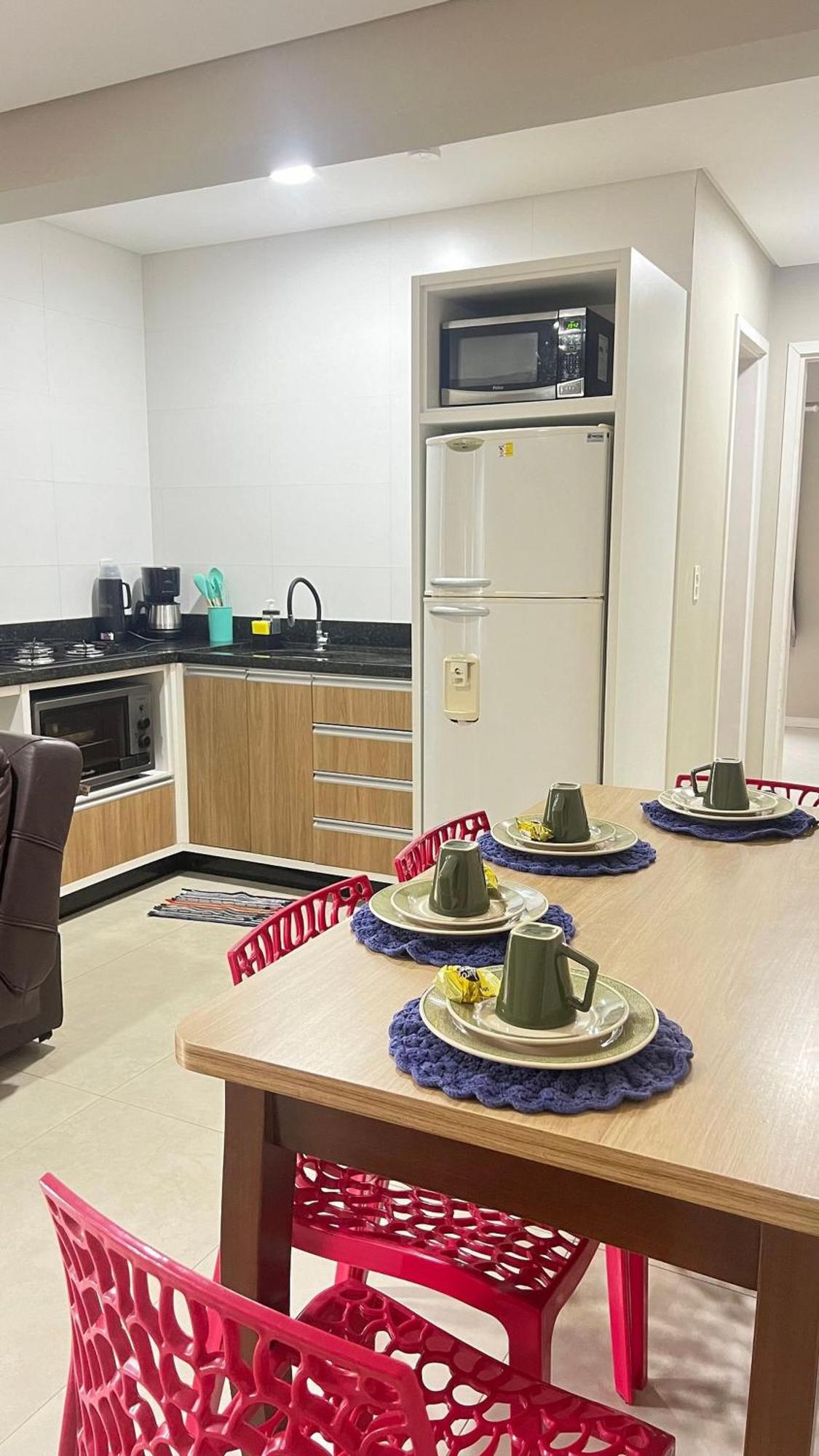 Residencial Tia Dilma Apartment Бомбиняс Екстериор снимка