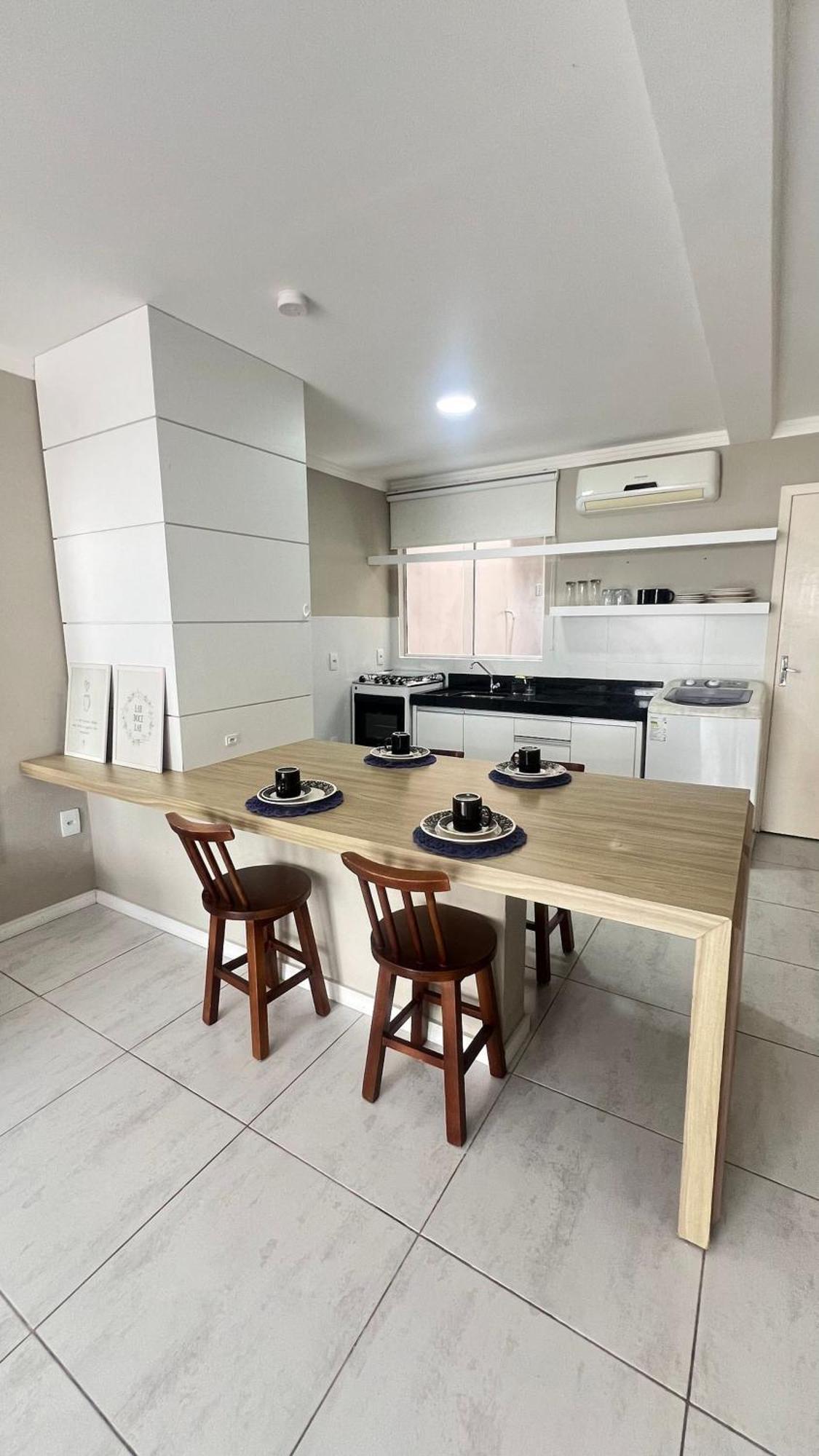 Residencial Tia Dilma Apartment Бомбиняс Екстериор снимка
